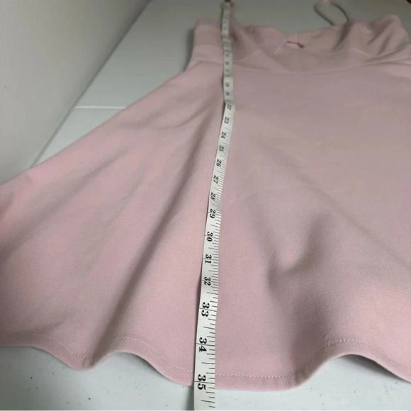 LIKELY Lilac Pink Cutout Fit & Flare Mini Cocktail Dress Size 6 Keyhole Strappy - Picture 9 of 12